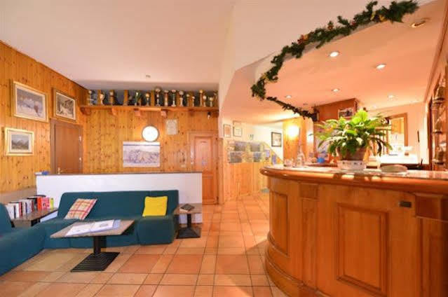 Hotel & Ristorante Serenella Breuil-Cervinia Exterior foto